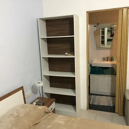 Spacious 2 Bedroom Apartment- St Paul's Bay Appartamento